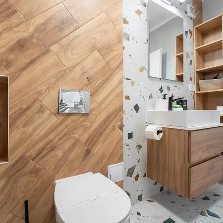 Apartment Mohost First - Mountain View Oasis