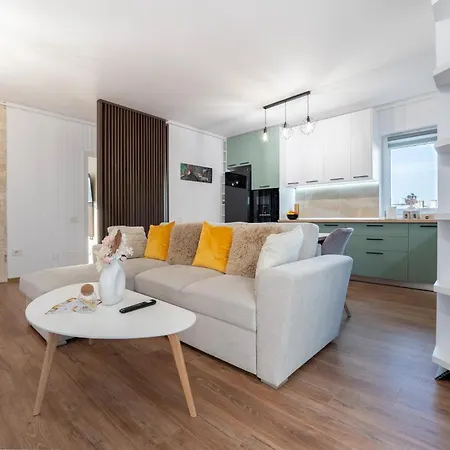 Mohost First - Mountain View Oasis * Brasov