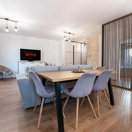 Lägenhet Mohost First - Mountain View Oasis Braşov